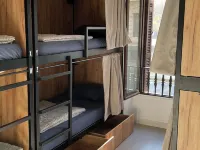 市中心江景旅館 鄰近中央郵局（Edificio de Correos）的酒店