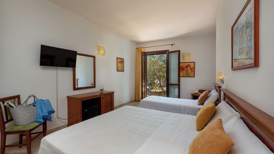 Helios Hotel