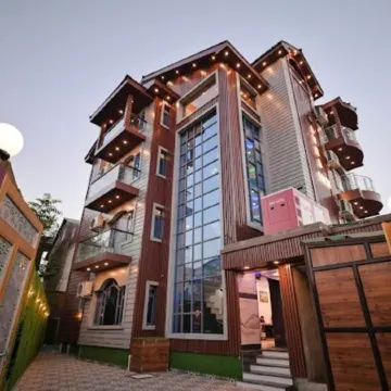 Aayodhya Dham Hotel
