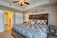 Sevierville Resort Retreat ~ 2 Mi to Pigeon Forge! - ห้องครัว