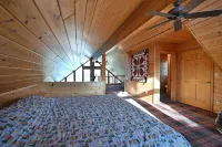 Loon Song On Lost Land Lake 4 Bedroom Home - Homestays
