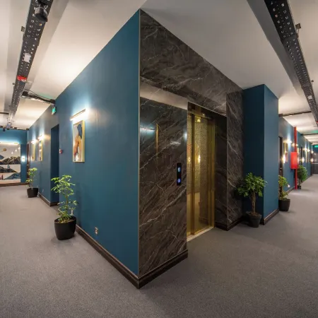 Gori Apartments Отели в г. Гори