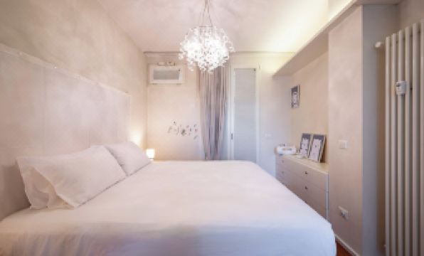 Luca Stay  Darsena Lake Viale Papiniano