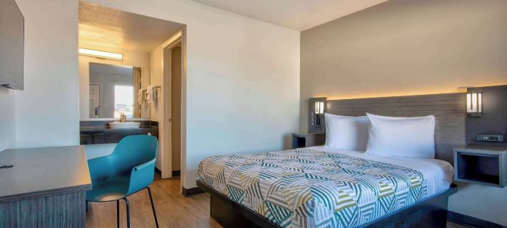 Motel 6 Albuquerque, NM - Carlisle Hotels in Bernalillo County