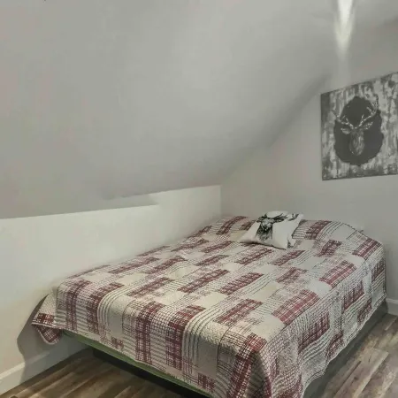 Chalet Chez Dorance citq Hotels in La Mitis
