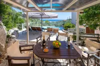 Villa Elpida