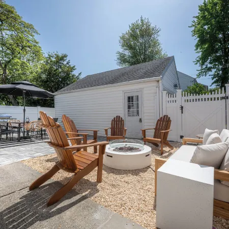 Cozy Cottage with Fire Pit