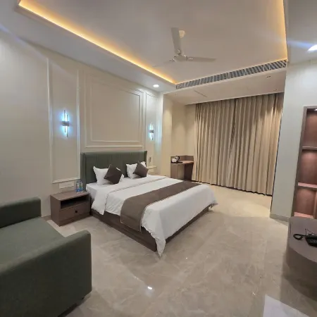 Hotel Shree Karni Palace
