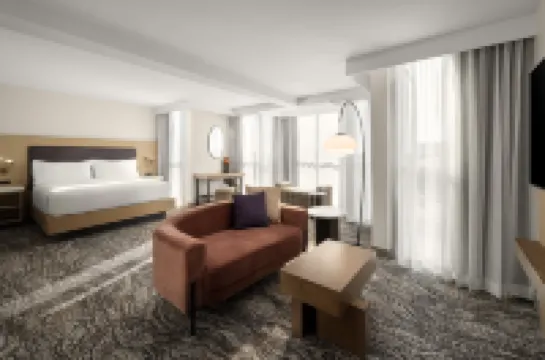 Embassy Suites by Hilton Cincinnati Northeast Blue Ash Hotels in Blue Ash