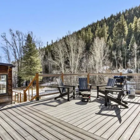 Black Hawk Getaway W/ Hot Tub 3 Bedroom Cabin