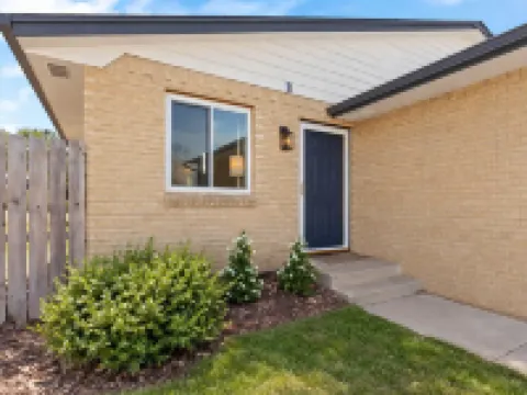 Chimney Park Retreat King Suite + Fenced Yard Hotels in Windsor