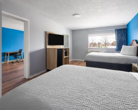 Super 8 by Wyndham Portsmouth - Norfolk Hotels in Portsmouth