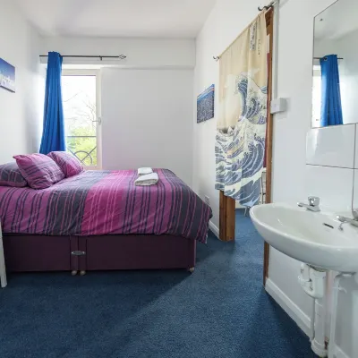 Pax Lodge Hotels near Golders Green