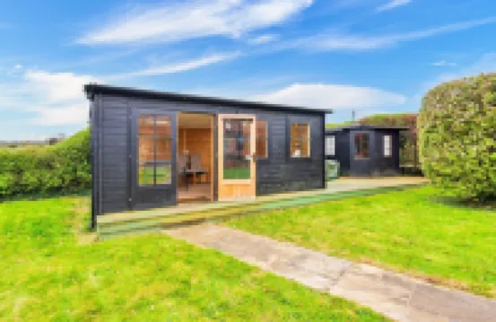 Holiday Home in Kent Near Scenic Parks
