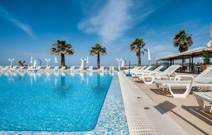 Dioscuri Bay Palace
