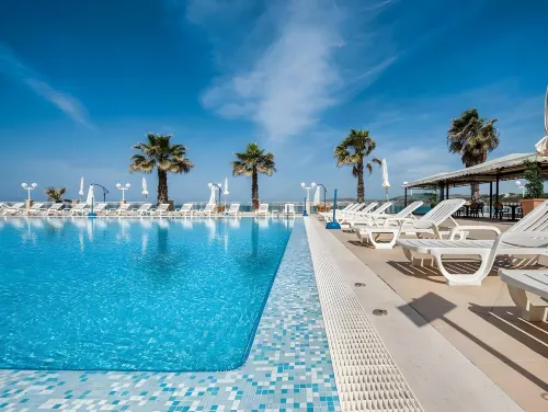 Dioscuri Bay Palace