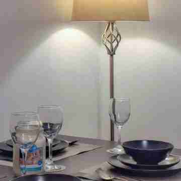 Comfortable Home in Goole - Free Parking and Wifi Dining/Meeting Rooms