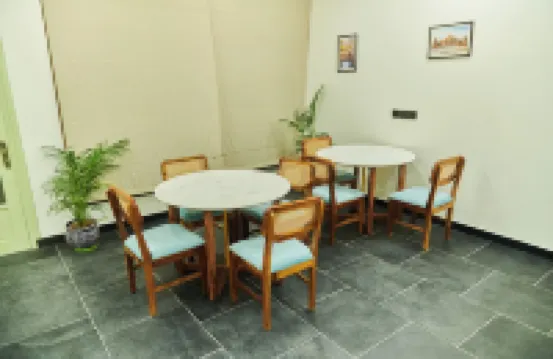 ฟรี เบิร์ดส์ บูทีค สเตย์ อาเมอร์