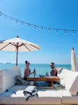 Miracle BeachClub Lux Sunbed&free credit - 2-Star
