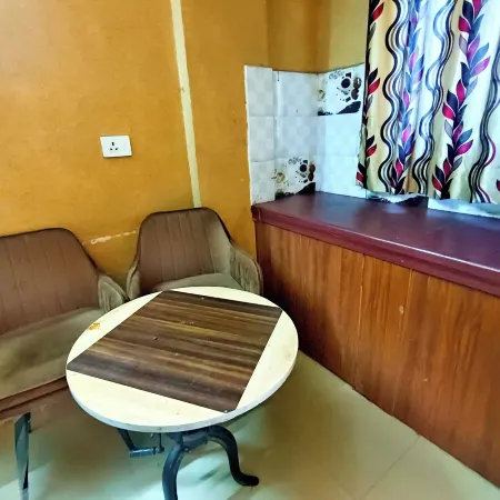 Hotel Krishna Regency - near ISCKON