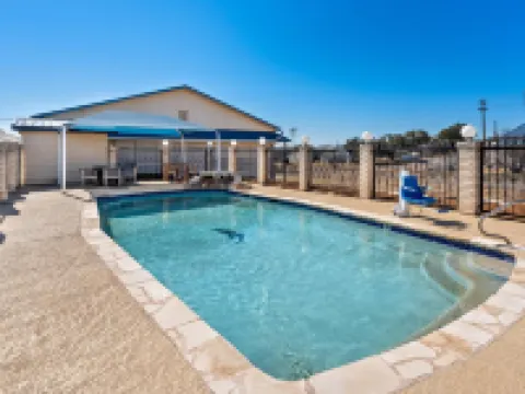 Rodeway Inn Hotels in Llano