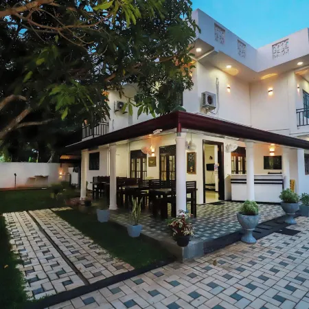 Yala Elegant Hotel