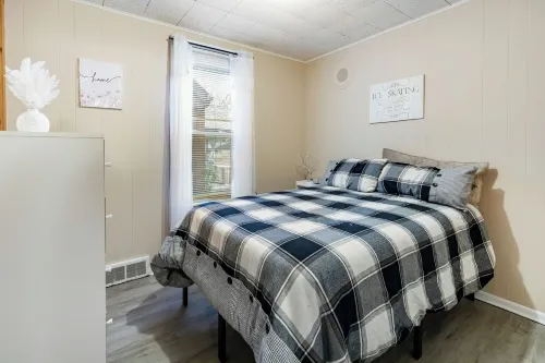 Modern 2BR Apartment Free Parking Baden - 2 estrellas