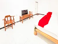 RedDoorz Near Jawa Timur Park 1
