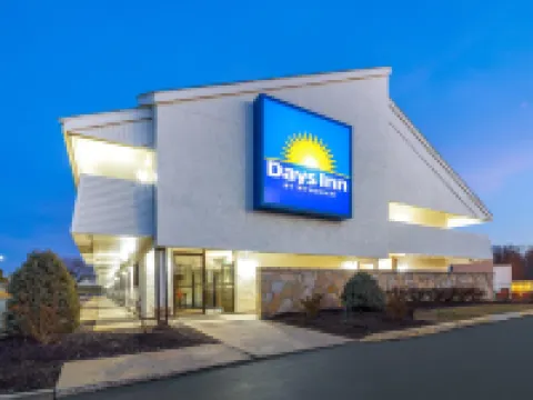 Days Inn by Wyndham Kansas City Northeast Hotels in Chouteau Township