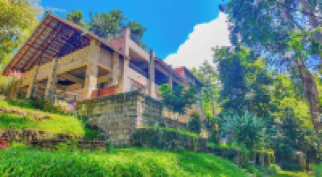 Zereniti House Hotels in 