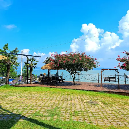 Muan Pool Beach Pension