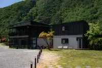 Boeun Rare Moss Pool Villa - Homestays