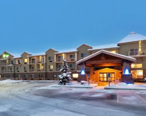 The Pinnacle Lodge Hotels in Fraser