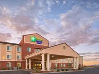 Holiday Inn Express & Suites WILLCOX by IHG Hotels in Willcox