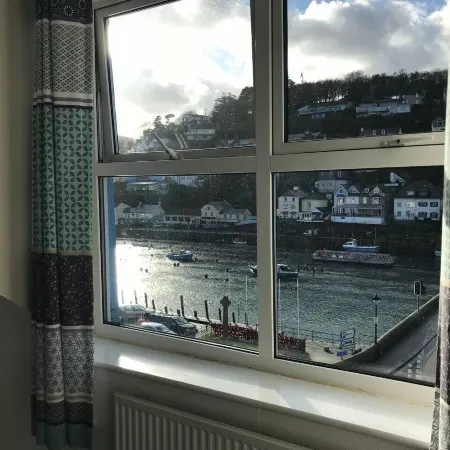 Bridgeside Guest House