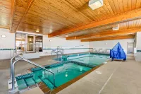 Country Inn & Suites by Radisson Kenosha - Pleasant Prairie - Hot Tub
