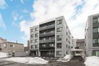 บลู ฟอเรสต์ 203 โรงแรมใน