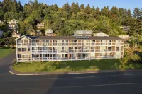 Travelodge by Wyndham Depoe Bay - parking