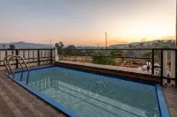 ELIVAAS 3BHK White House Villa with View - Villas
