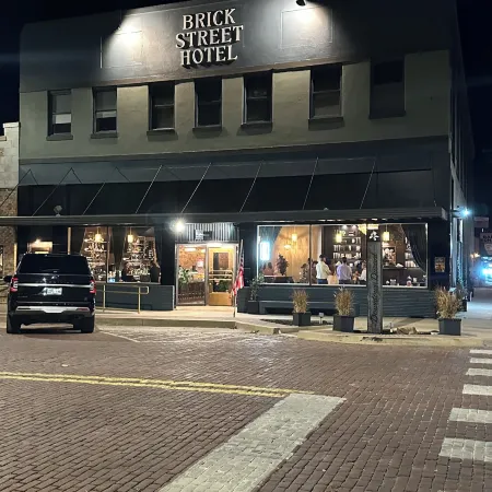 Brick Street Hotel