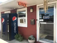 Colonial Inn Extended Stay by OYO New Ulm Hotels in Brown County