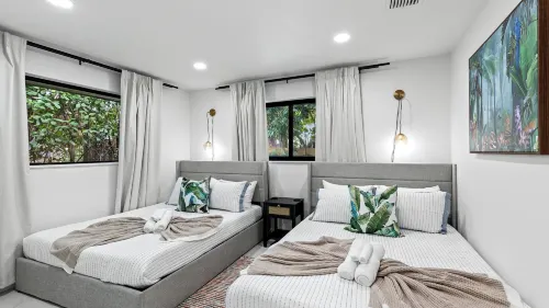 Soleil Oasis by Avantstay Screened Pool + Outdoor Lounge + Firepit Near the Beach