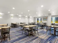 Microtel Inn & Suites by Wyndham Sainte Genevieve Hotels in Ste. Genevieve Township