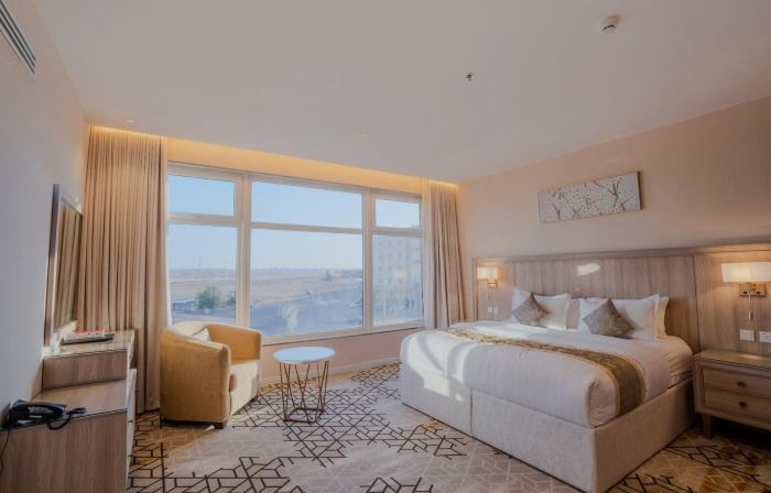Grand Line Hotel