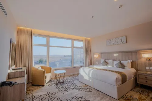 Grand Line Hotel