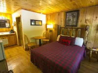 Black Bear Lodge Motel Hotels in Powell County