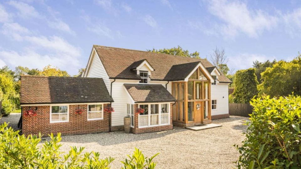 Mayrose House - 6BR 4BATH Luxe Spacious Retreat
