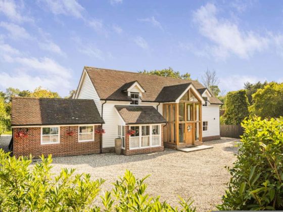 Mayrose House - 6BR 4BATH Luxe Spacious Retreat