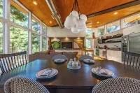 Happenstance Vineyards King Rooms - 4-Star