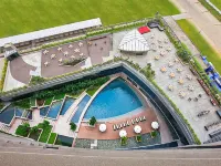 Novotel Kolkata - Hotel & Residences - Pools